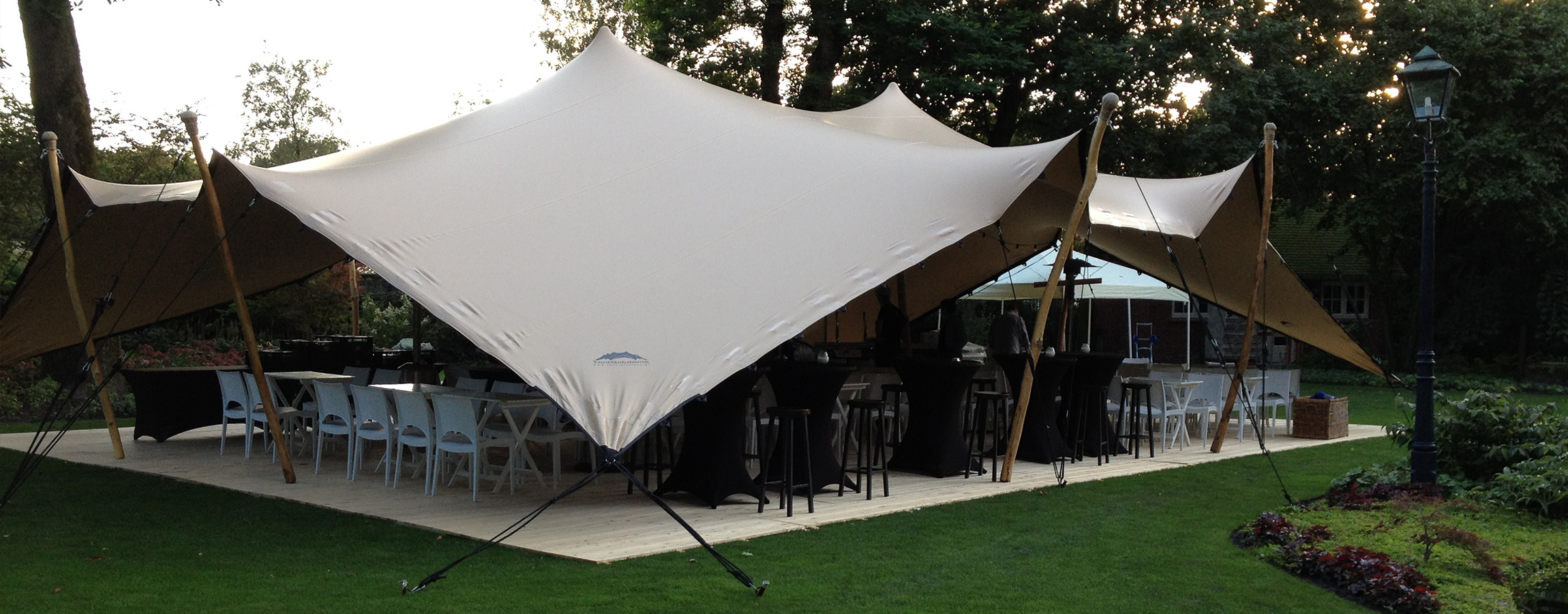 Stretch tent (prijs op aanvraag)
